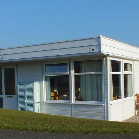 Chalet Cwtch Roch Exterior photo