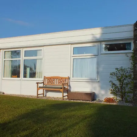 Chalet Cwtch Roch Exterior photo